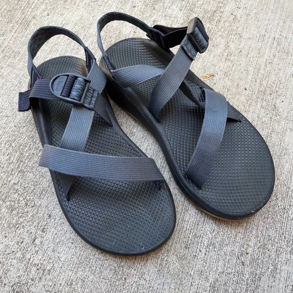 Chaco Blue & Black Strappy Men’s Sandals Size 11